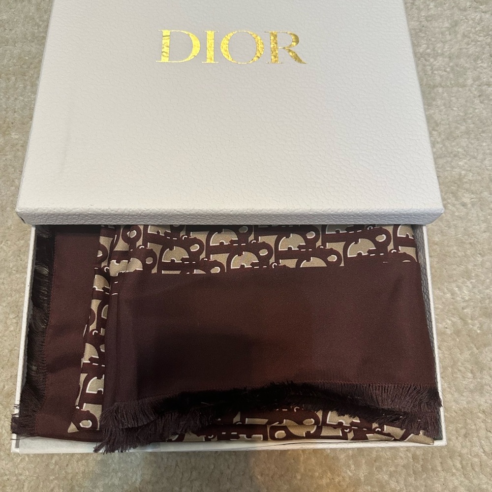 Dior Oblique Diortwin 90 Square Scarf (reversible)
